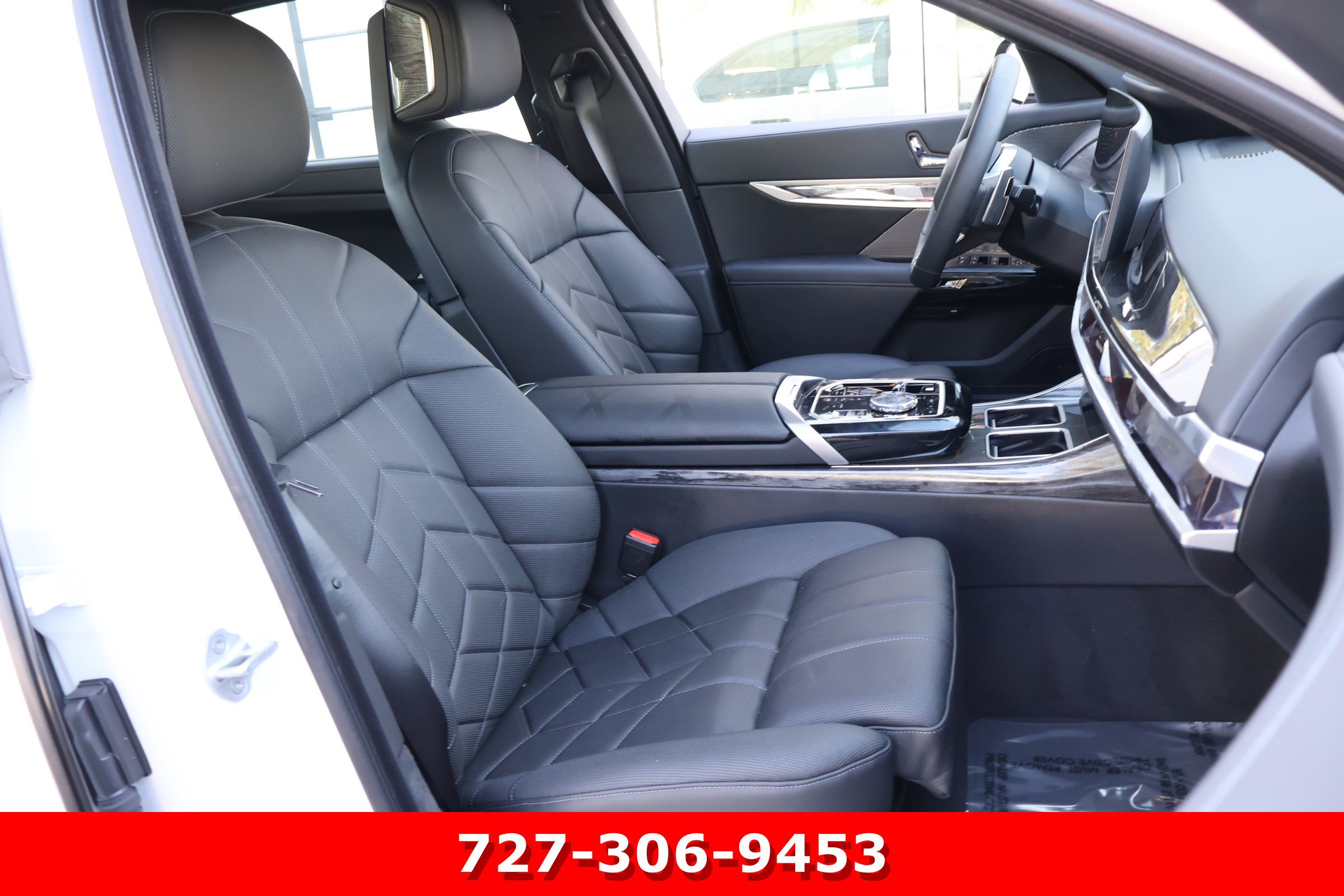 Used 2026 BMW 750e xDrive w/ Luxury Rear Seating Package AWD/4WD image 21
