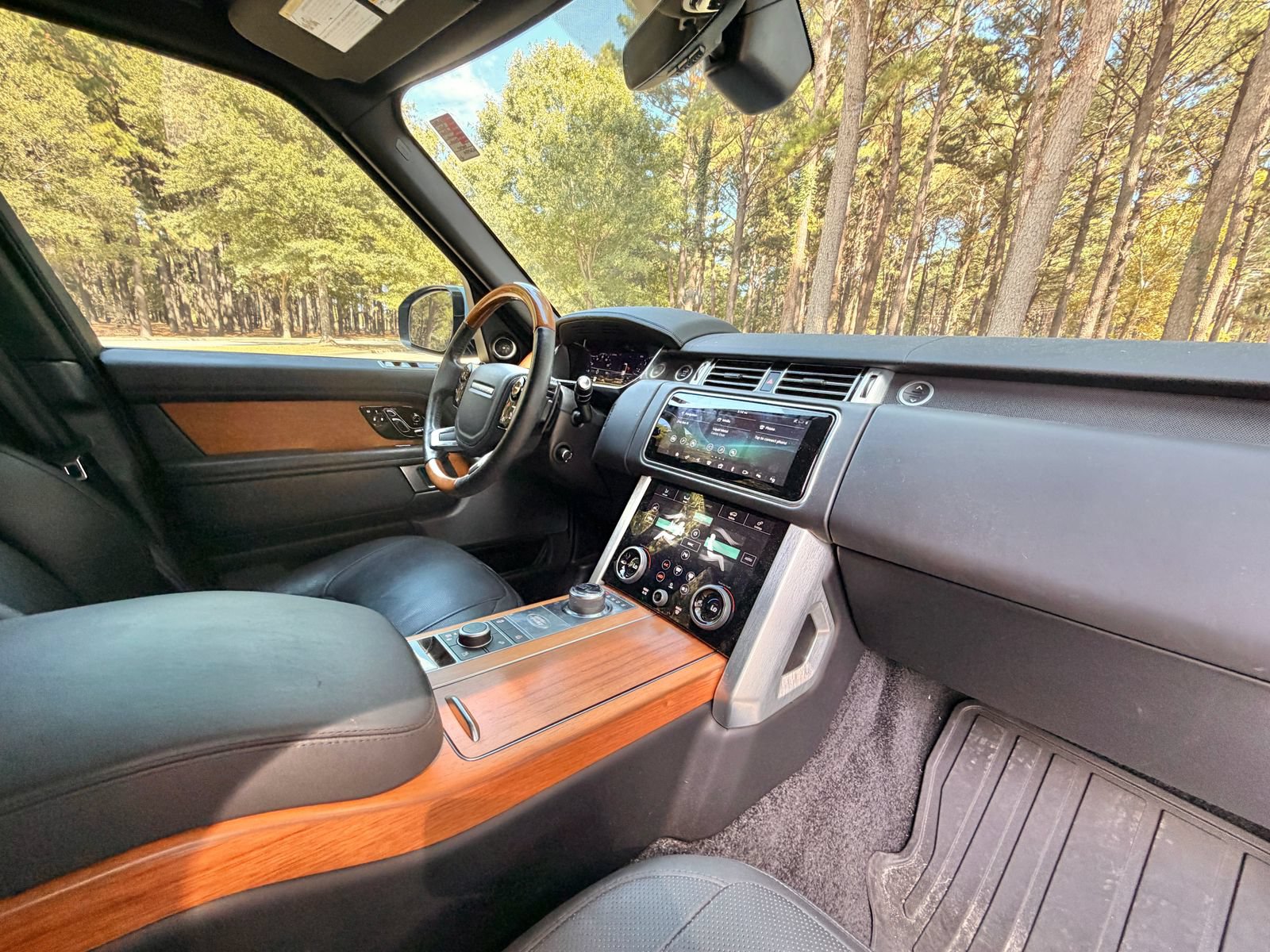 Used 2021 Land Rover Range Rover P525 Westminster Edition LWB AWD/4WD image 19
