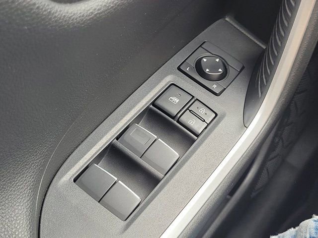 Used 2021 Toyota RAV4 XSE image 31