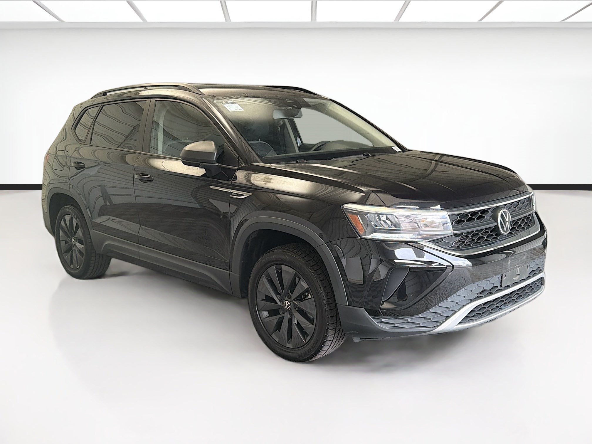 Used 2022 Volkswagen Taos S FWD image 3
