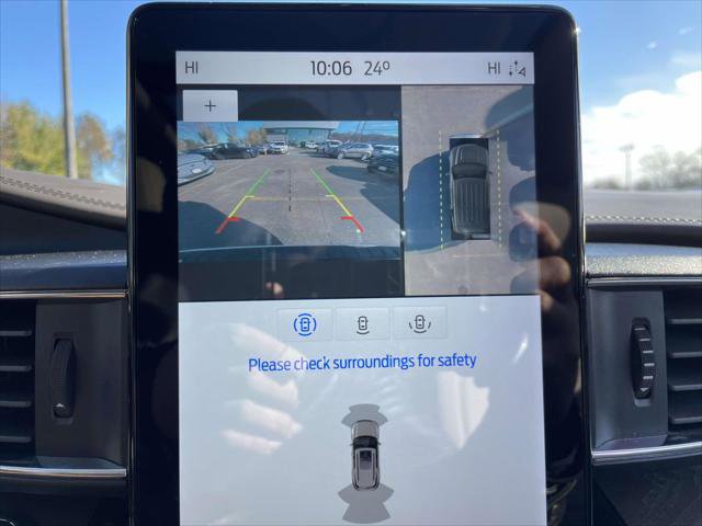 Used 2020 Ford Explorer Platinum w/ Premium Technology Package image 29