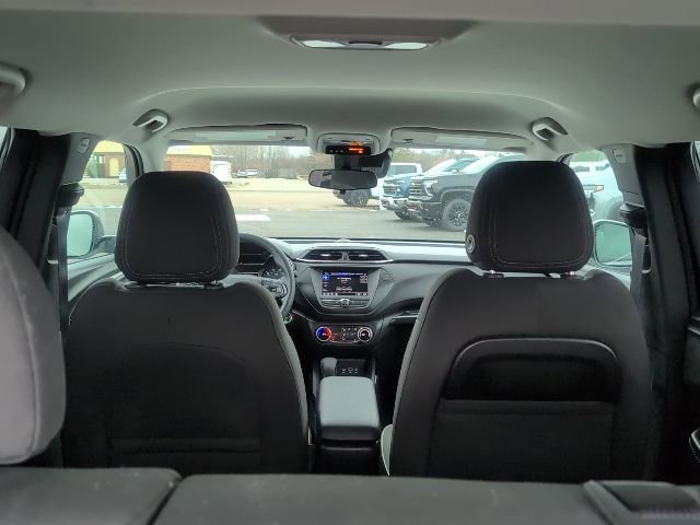 Used 2023 Chevrolet TrailBlazer LT AWD/4WD image 37