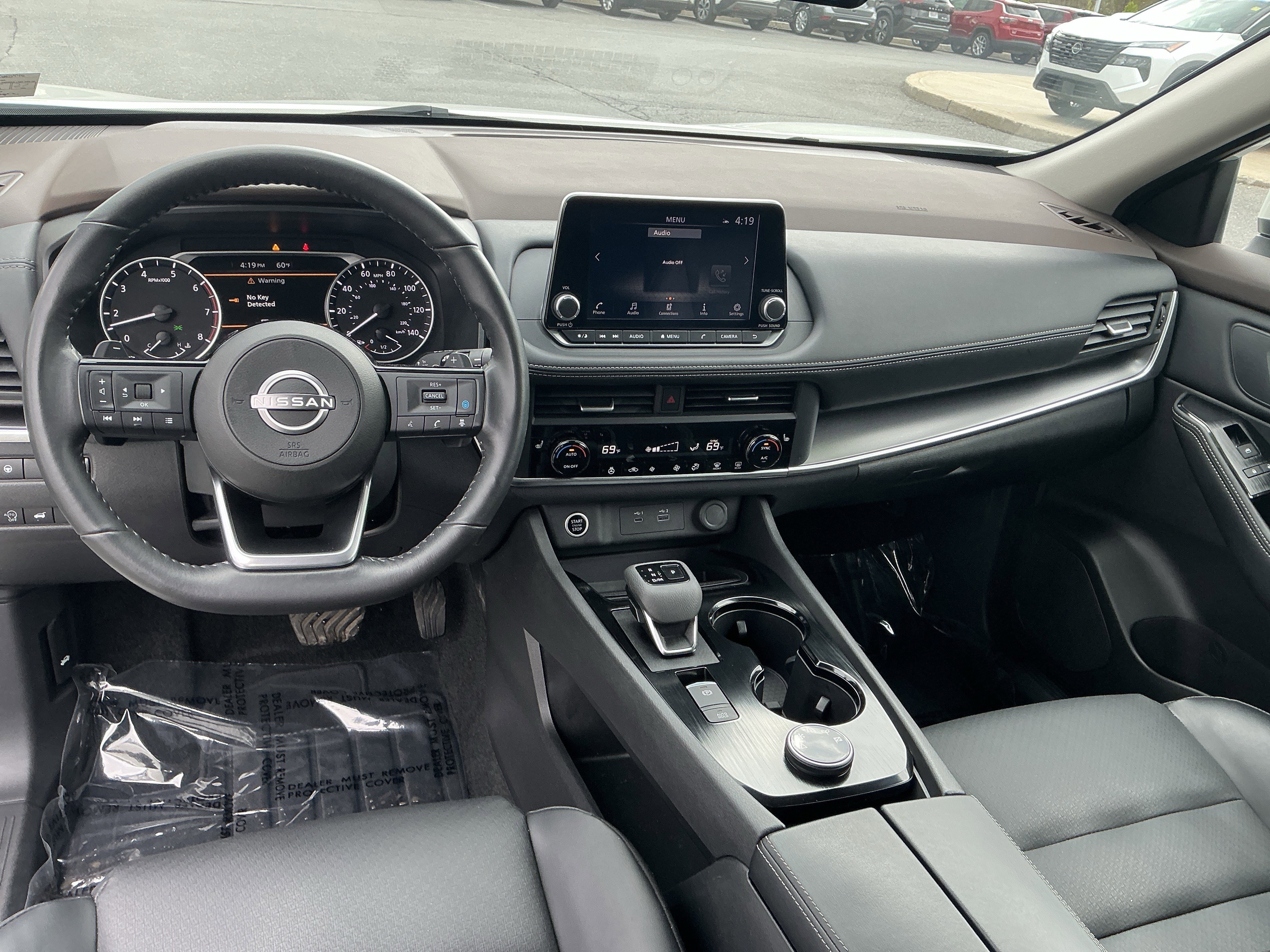 Used 2023 Nissan Rogue SV w/ SV Premium B Package AWD/4WD image 11