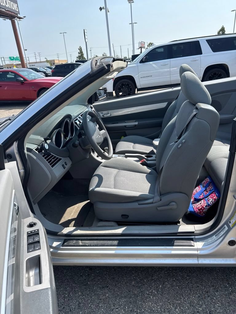 Used 2008 Chrysler Sebring Touring FWD image 7