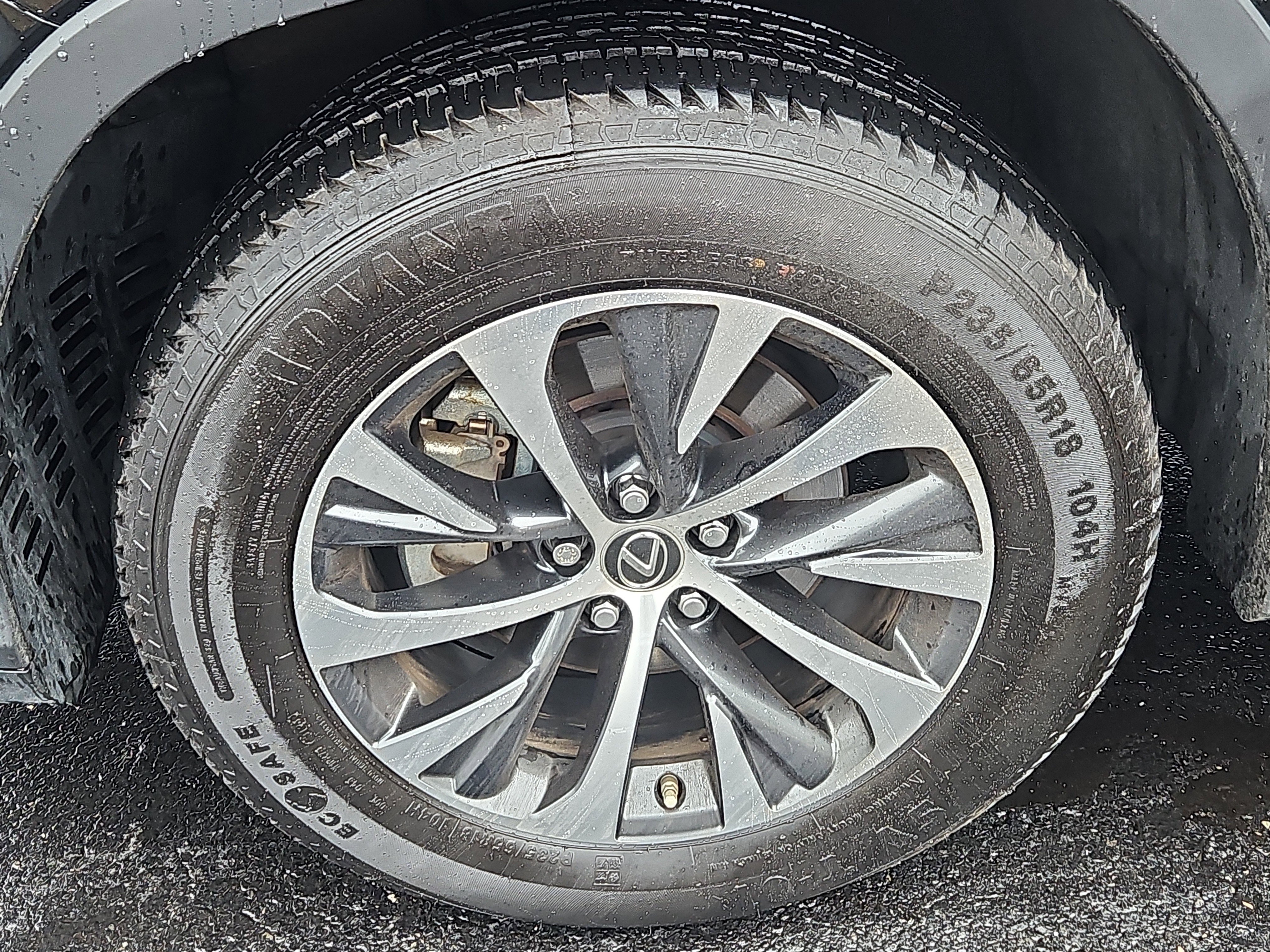 Used 2022 Lexus RX 350L Premium w/ Premium Package image 4