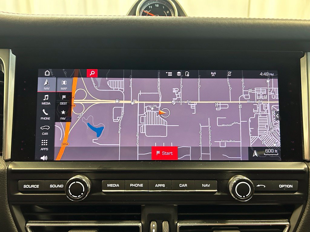 Certified 2021 Porsche Macan AWD/4WD image 17