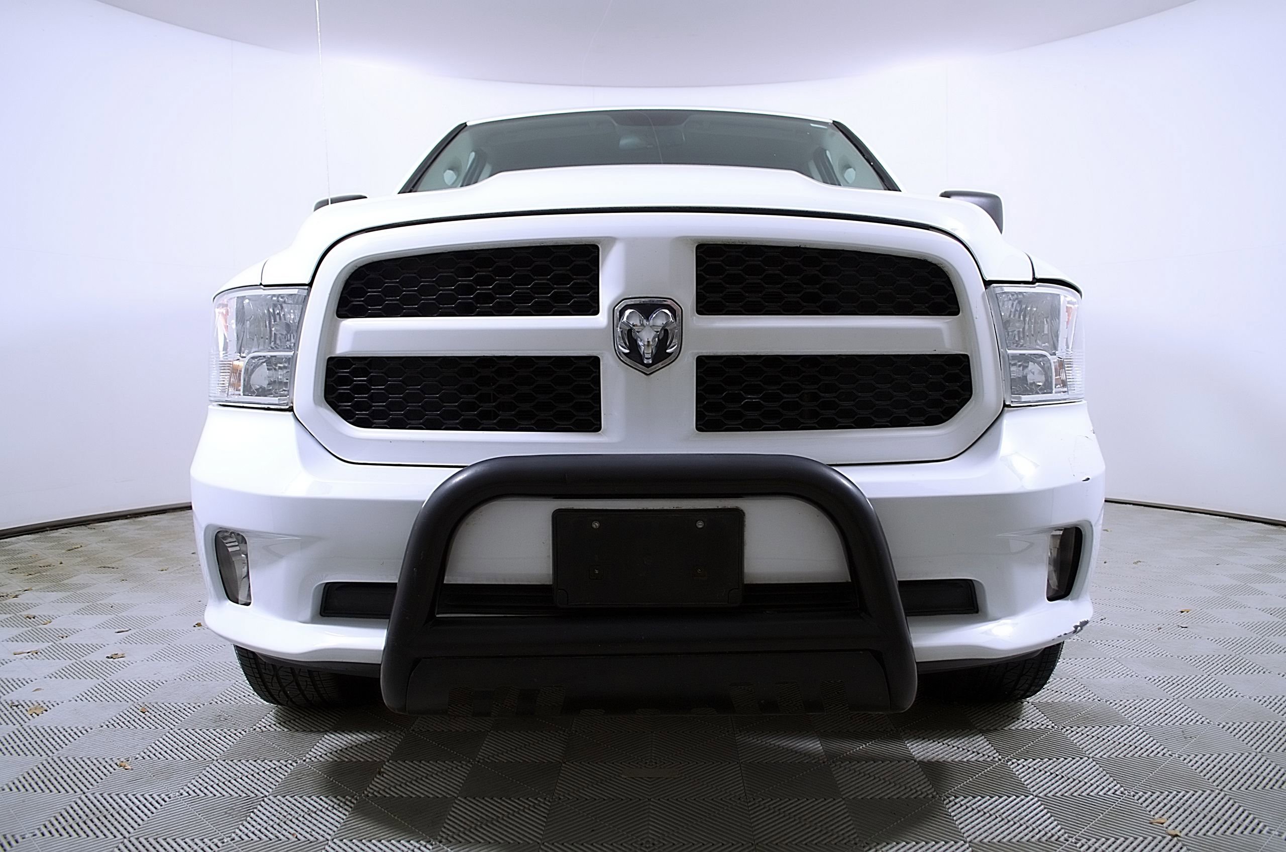 Used 2018 RAM 1500 Express w/ Express Value Package AWD/4WD image 5