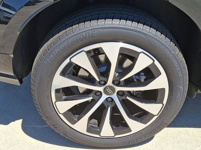 New 2026 Audi Q3 quattro 2.0T AWD/4WD image 5