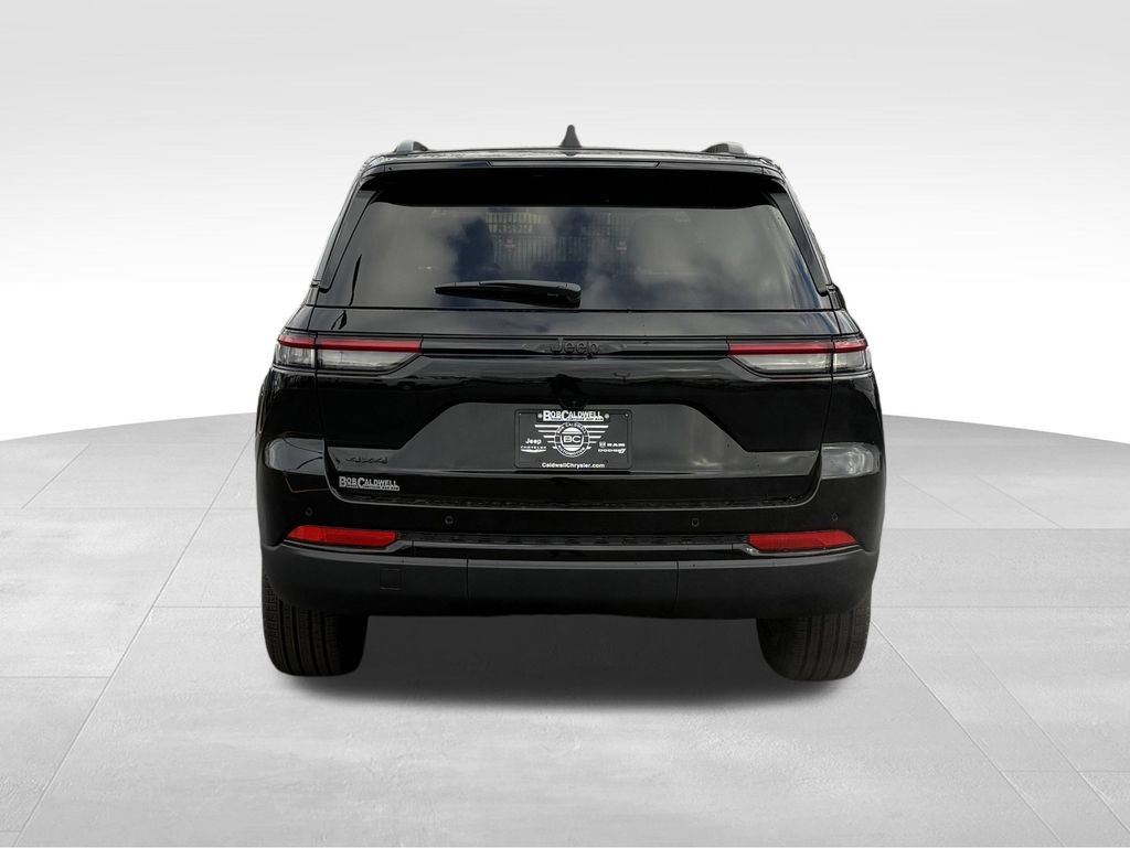 New 2025 Jeep Grand Cherokee Limited image 6