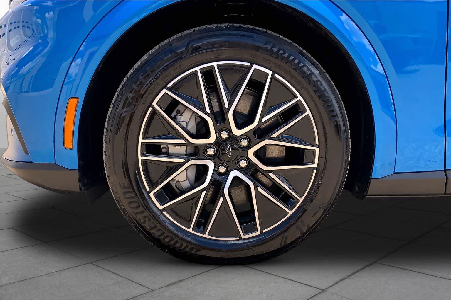 Certified 2025 Ford Mustang Mach-E Premium RWD image 10