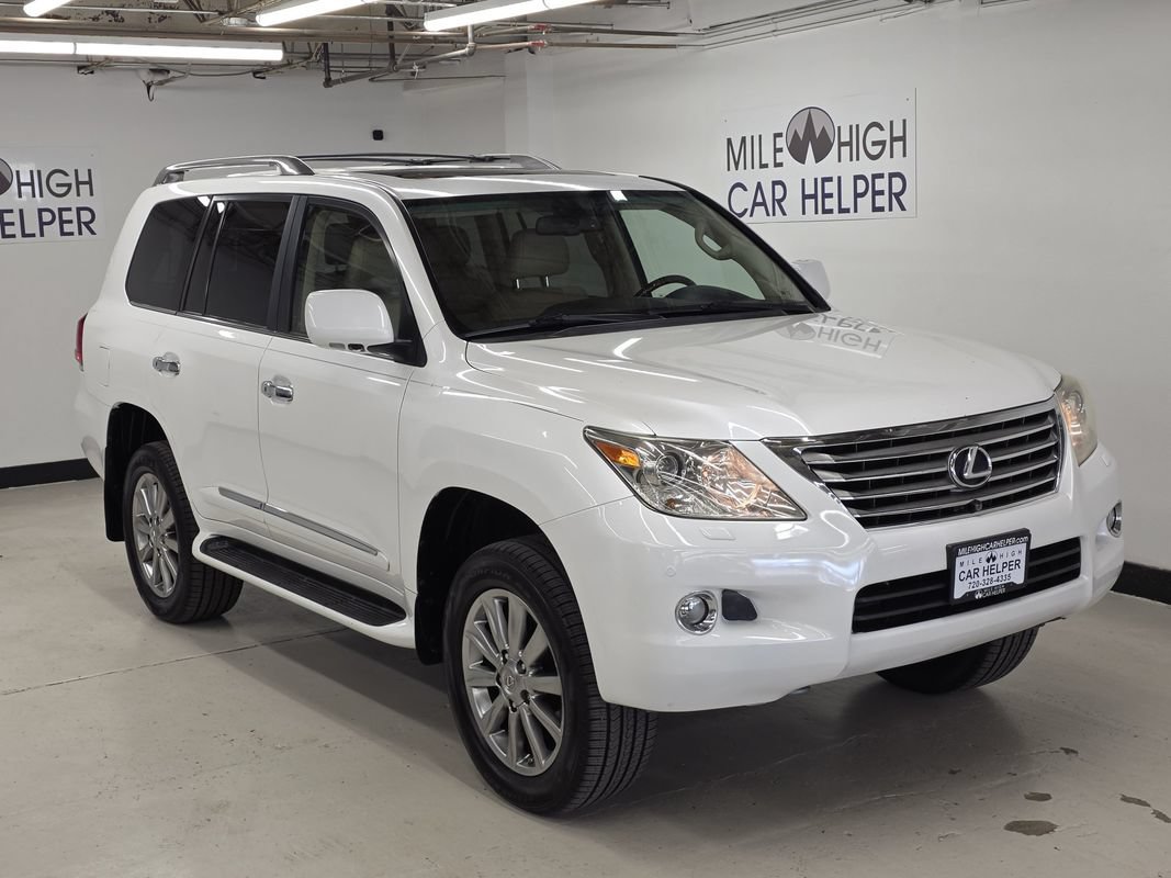 Used 2010 Lexus LX 570 4WD w/ Luxury Pkg image 4