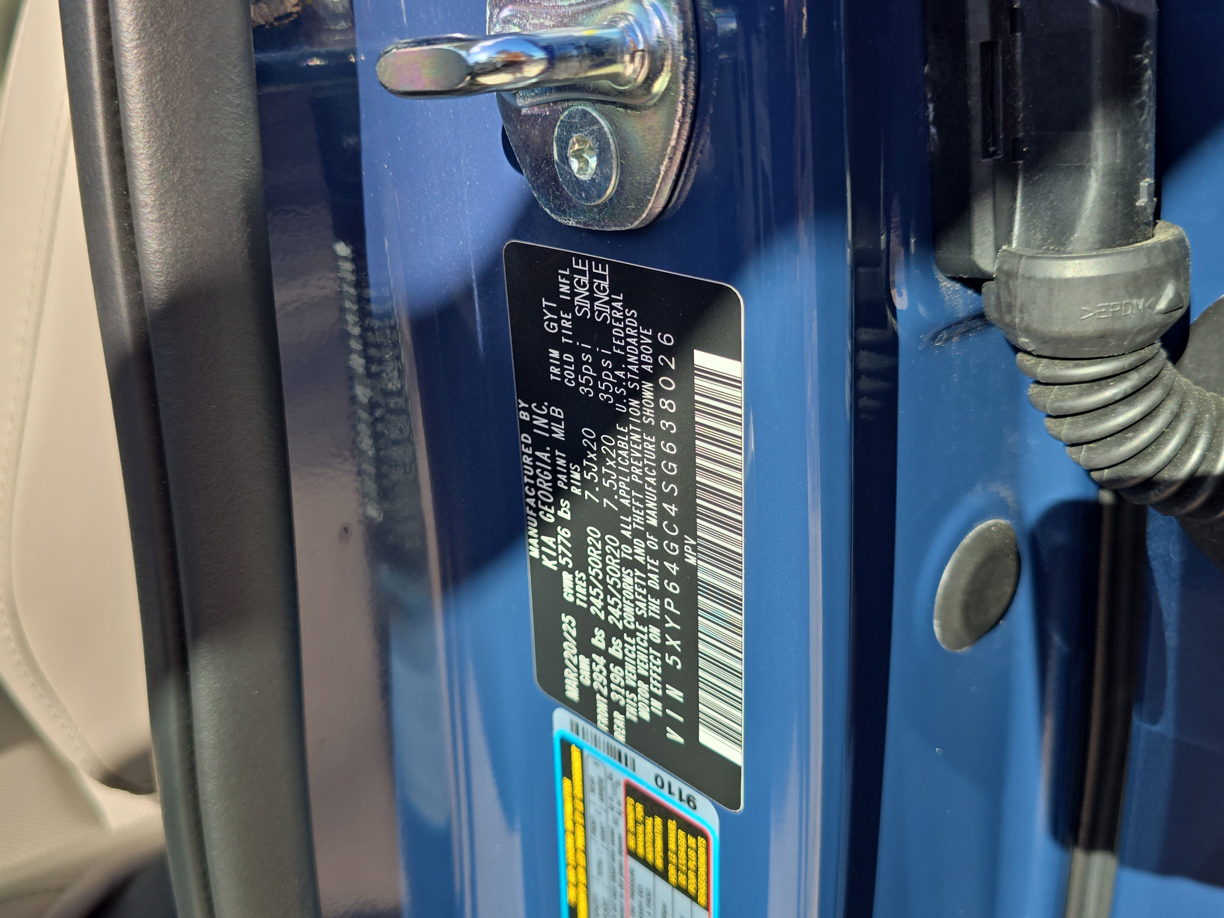 Used 2025 Kia Telluride S image 39