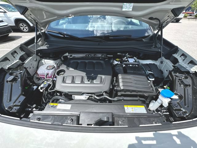 New 2026 Volkswagen Tiguan SE R-Line FWD image 30