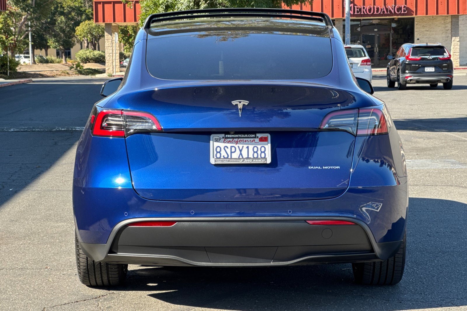 Used 2020 Tesla Model Y Long Range image 4