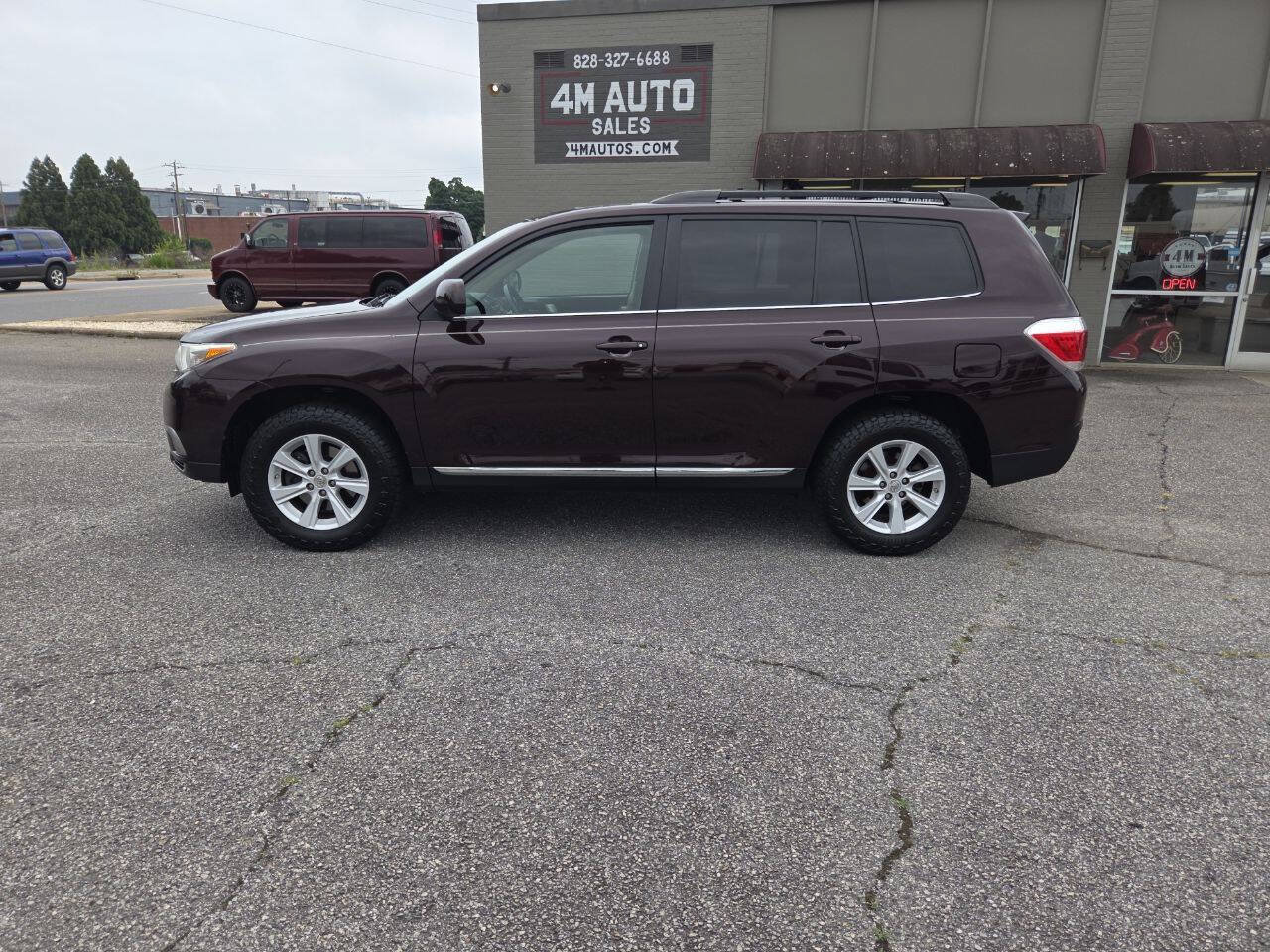 Used 2013 Toyota Highlander SE