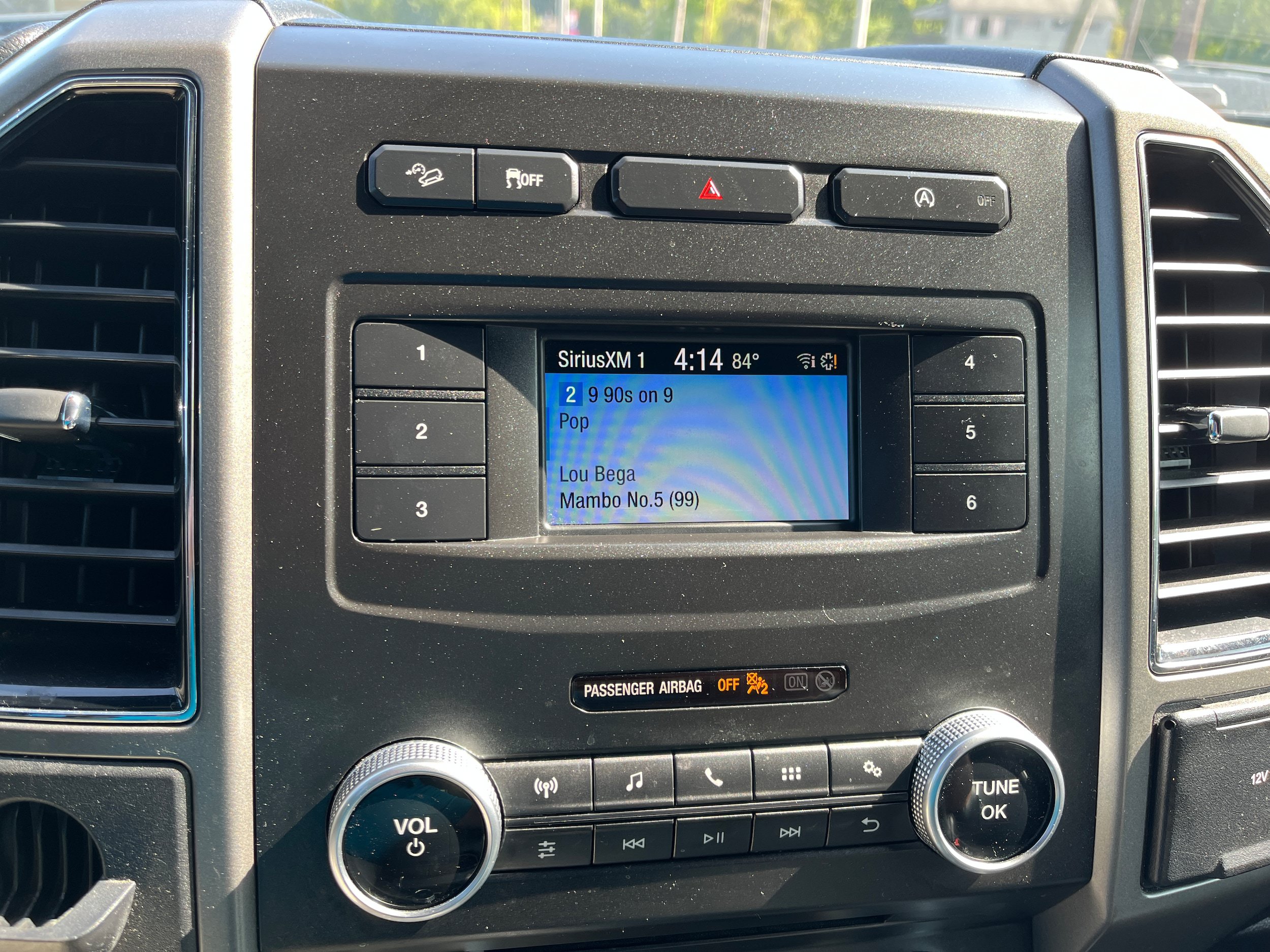 Certified 2018 Ford Expedition Max XLT w/ Equipment Group 201A AWD/4WD image 29