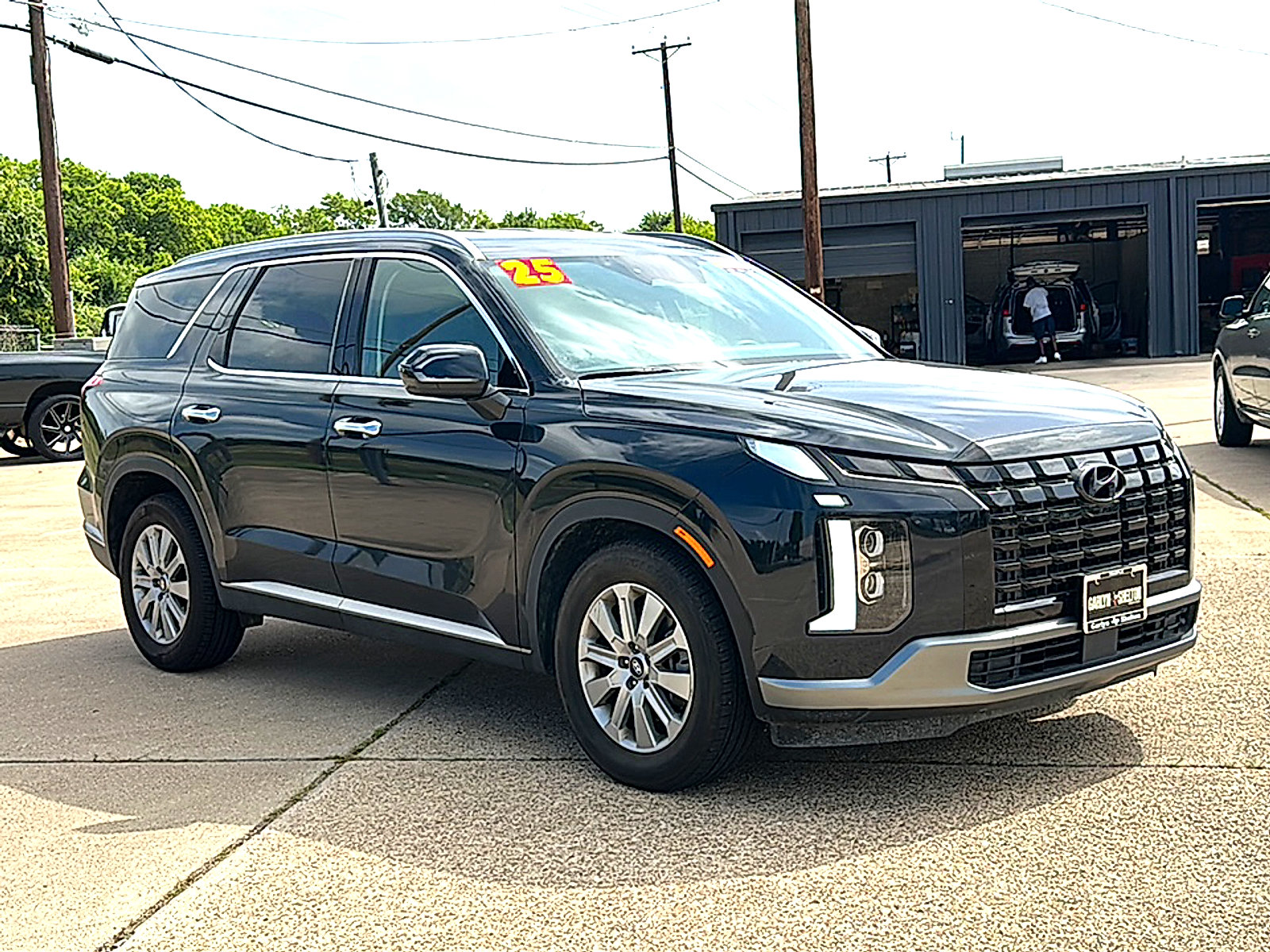 Used 2025 Hyundai Palisade SEL FWD image 10