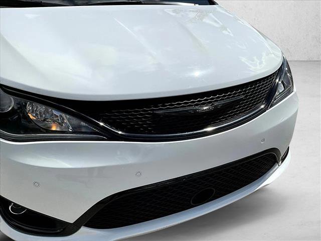 Used 2020 Chrysler Pacifica Touring-L Plus w/ Advanced Safetytec Group image 27