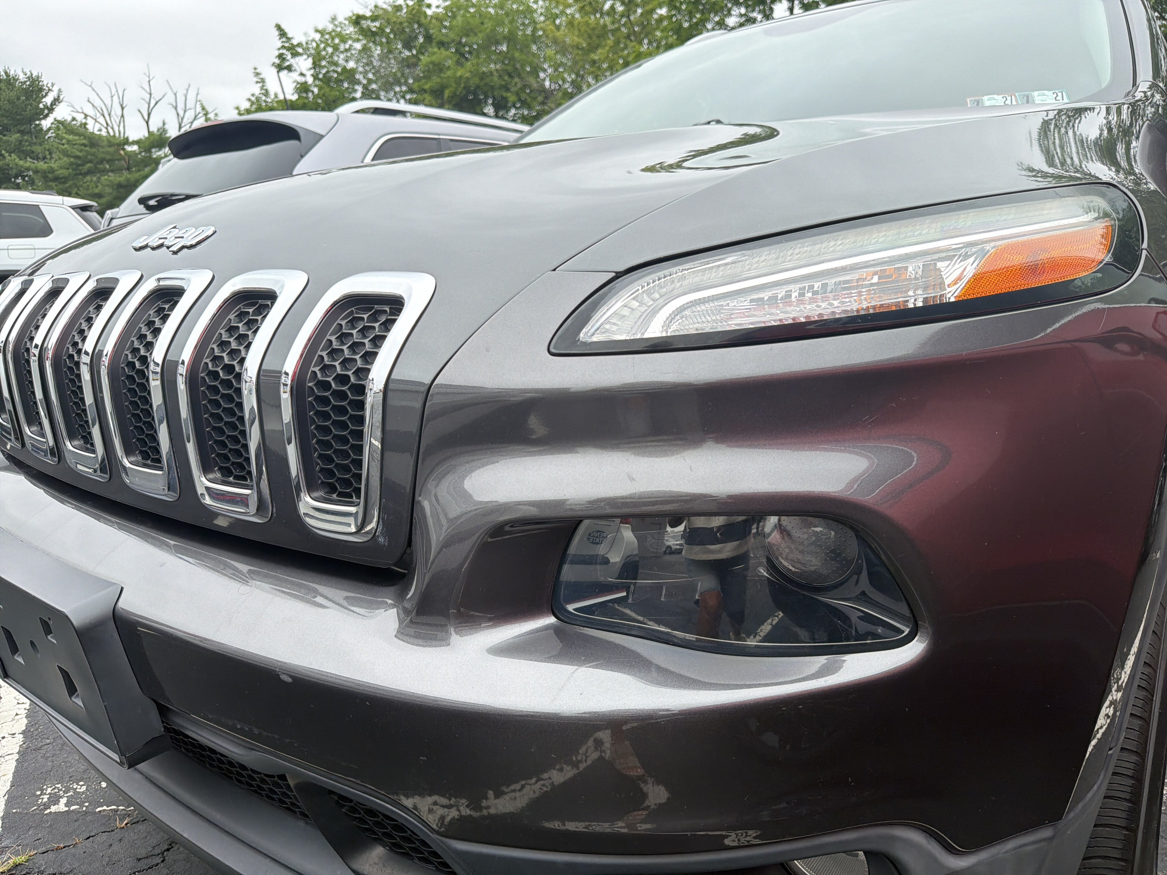 Used 2015 Jeep Cherokee Latitude w/ Comfort/Convenience Group AWD/4WD image 4