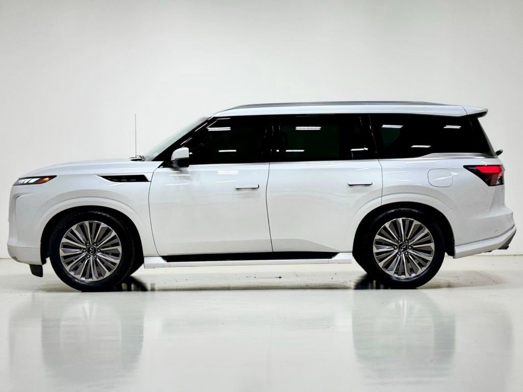 Used 2025 INFINITI QX80 Sensory image 22