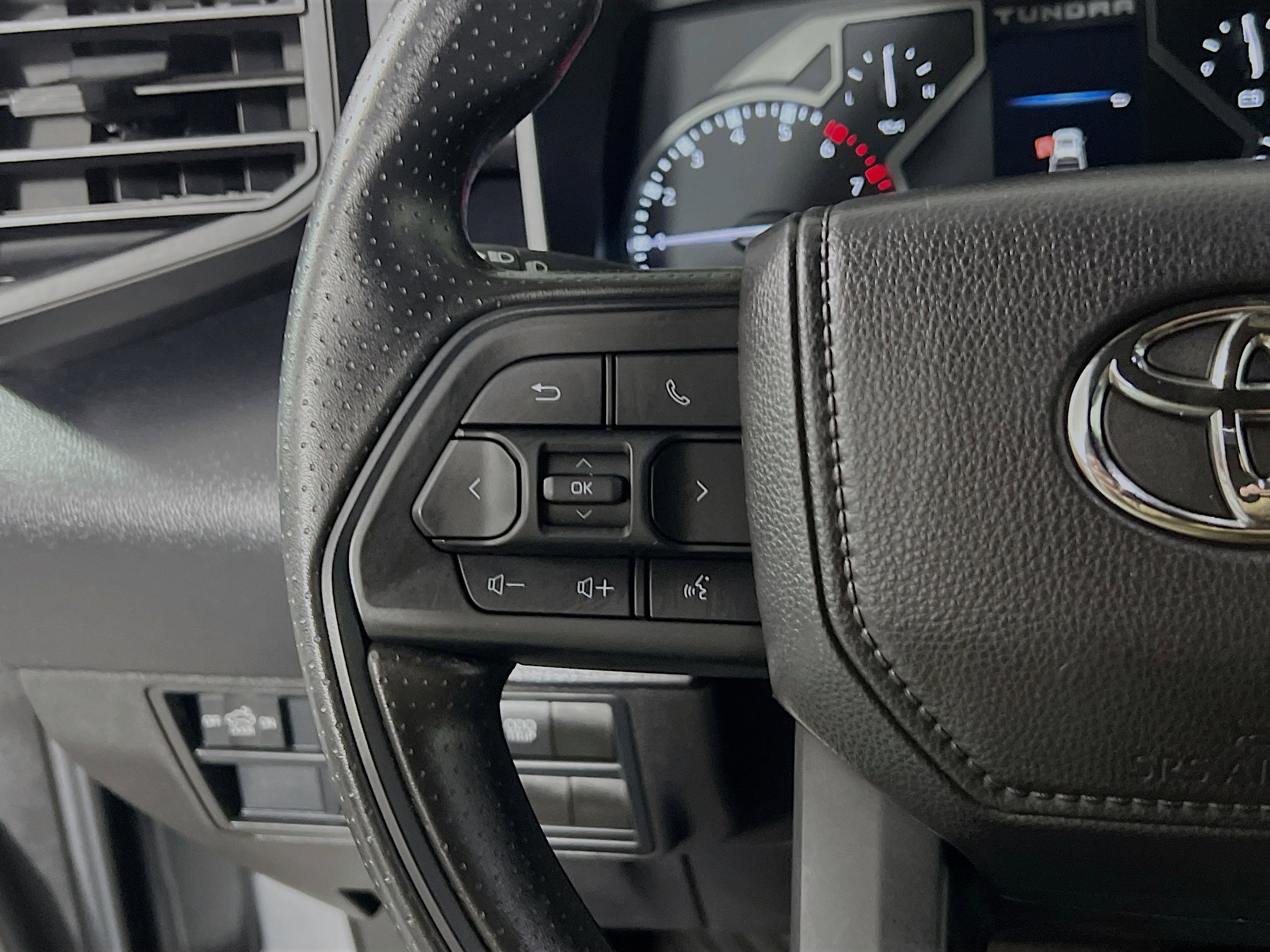 Used 2025 Toyota Tundra SR image 19