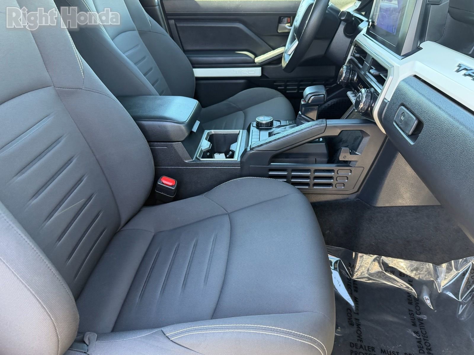 Used 2024 Toyota Tacoma TRD Sport image 13