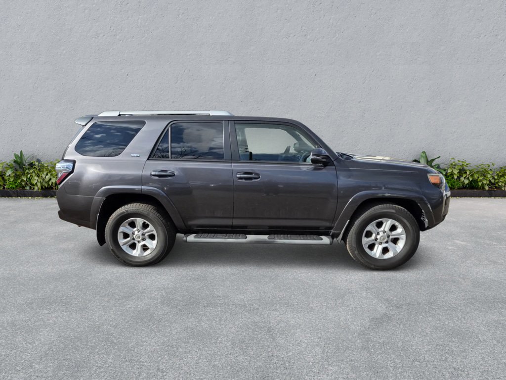 Used 2016 Toyota 4Runner SR5 Premium RWD image 5