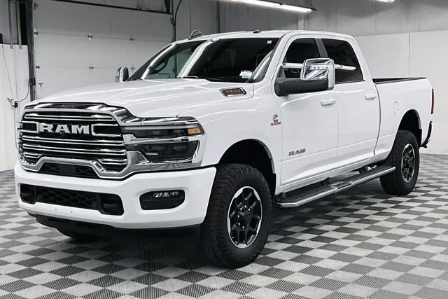Used 2026 RAM 2500 Laramie AWD/4WD image 12