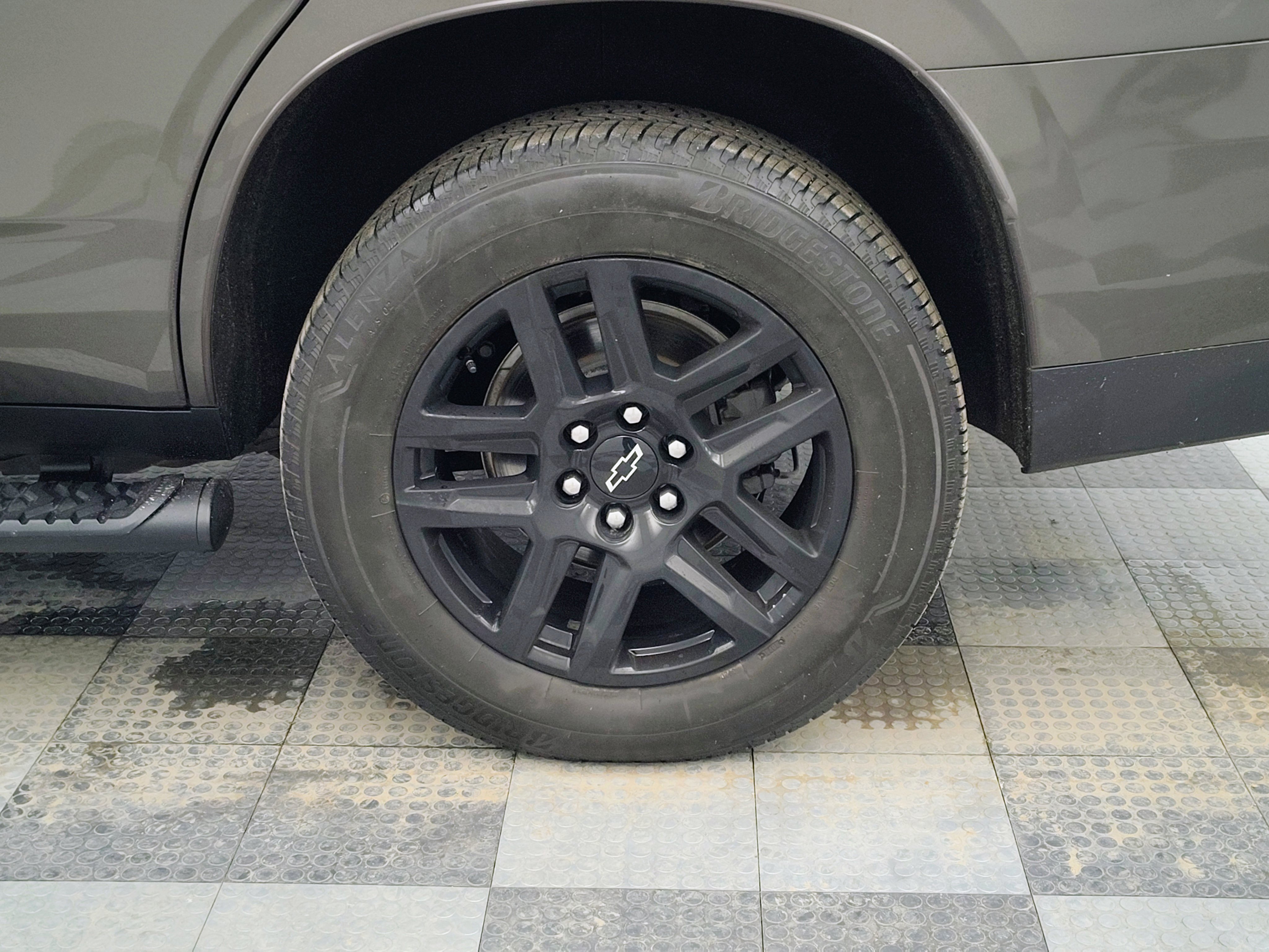 Used 2021 Chevrolet Tahoe Z71 image 17