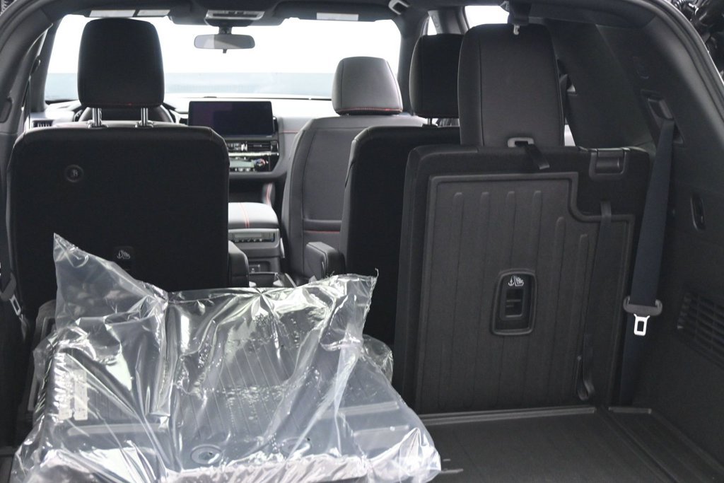 New 2026 Nissan Pathfinder Rock Creek w/ Rock Creek Premium Package AWD/4WD image 21