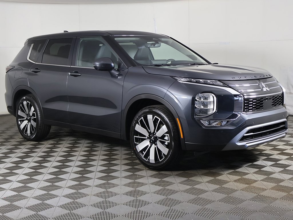 New 2025 Mitsubishi Outlander SE image 54