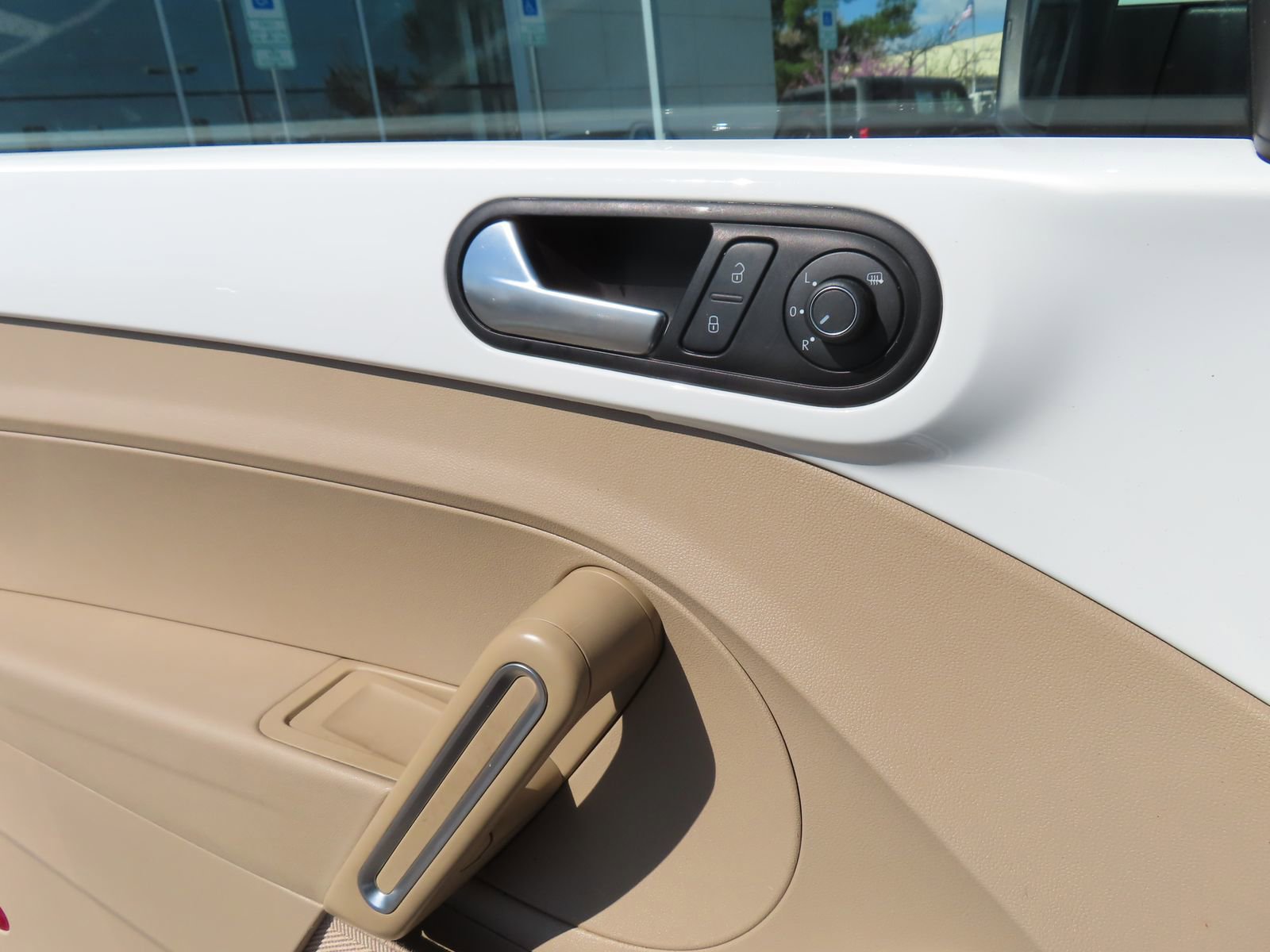 Used 2016 Volkswagen Beetle 1.8T SEL image 12