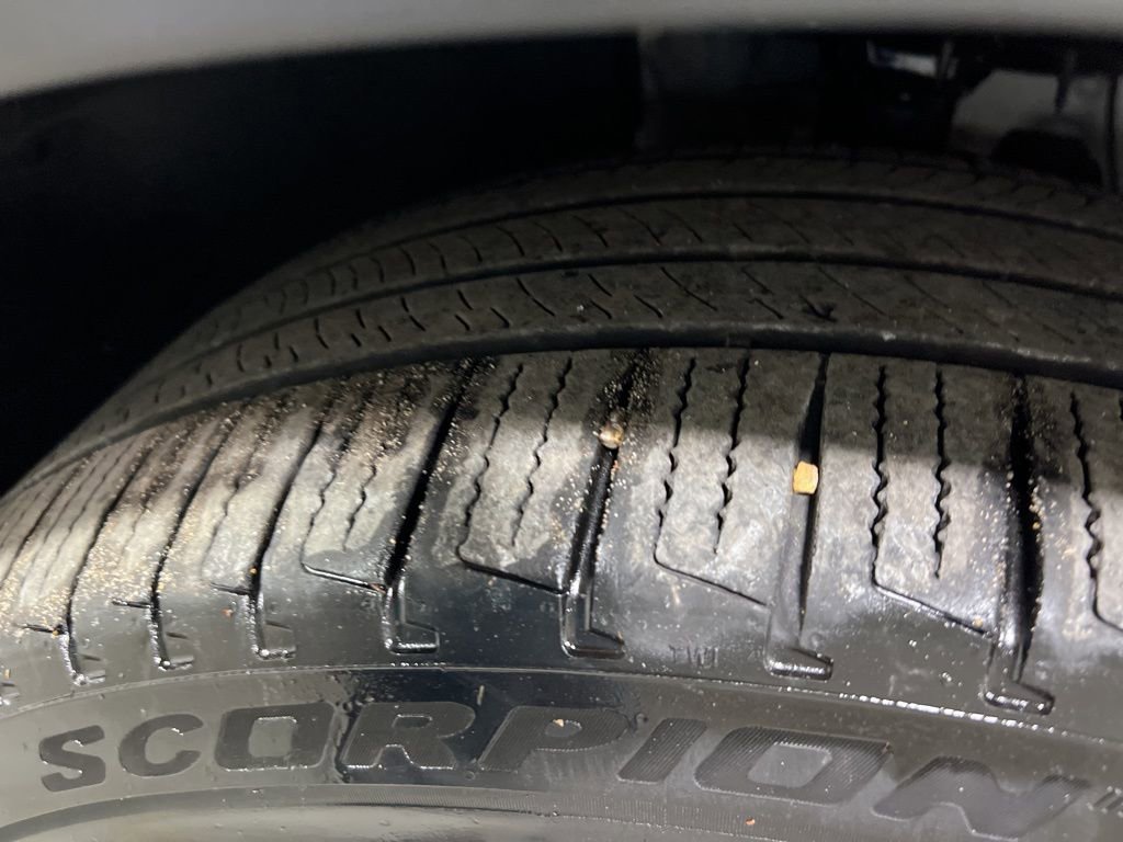 Used 2025 Hyundai Santa Fe Limited image 36