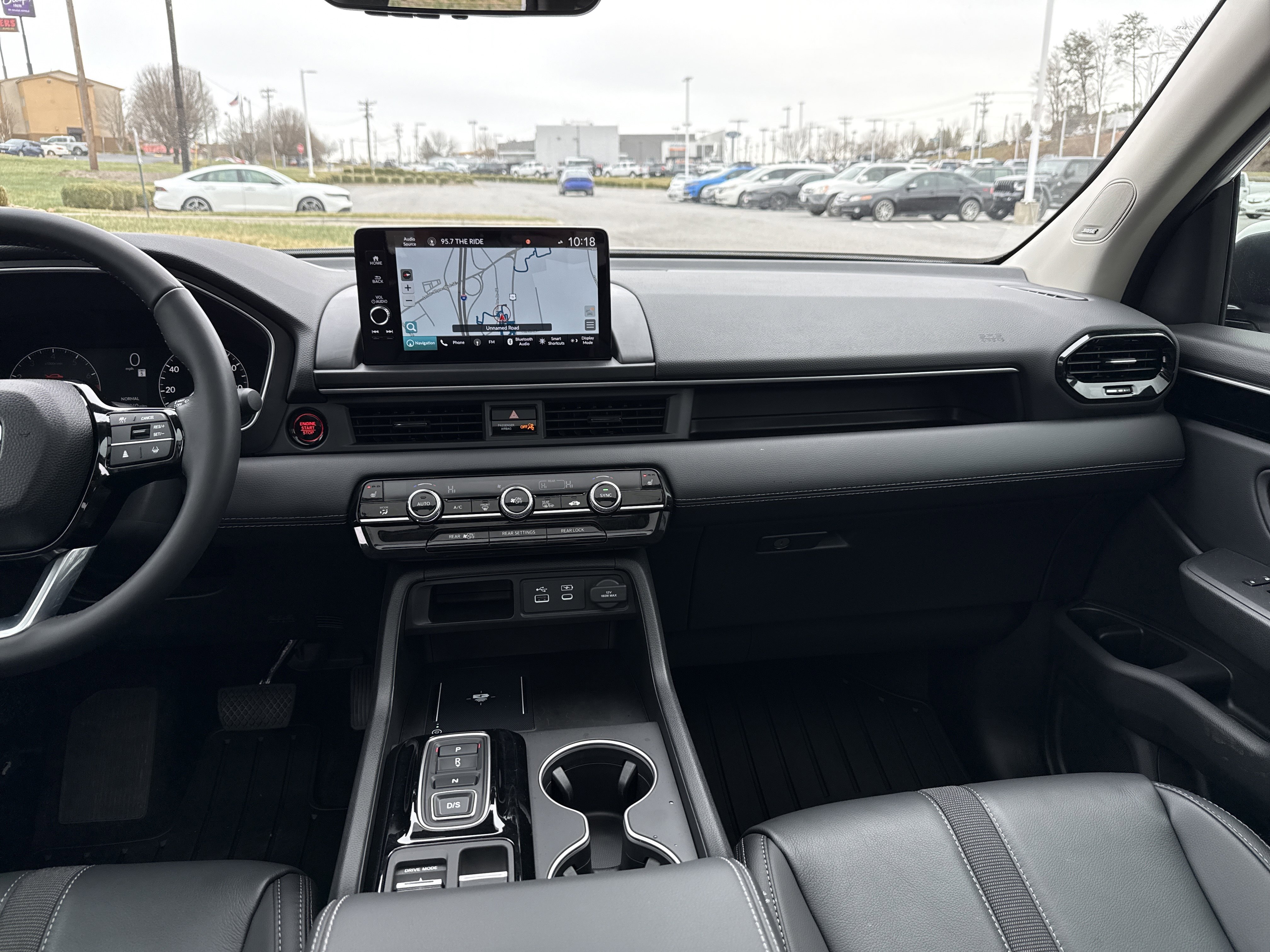 Certified 2025 Honda Pilot Touring image 30