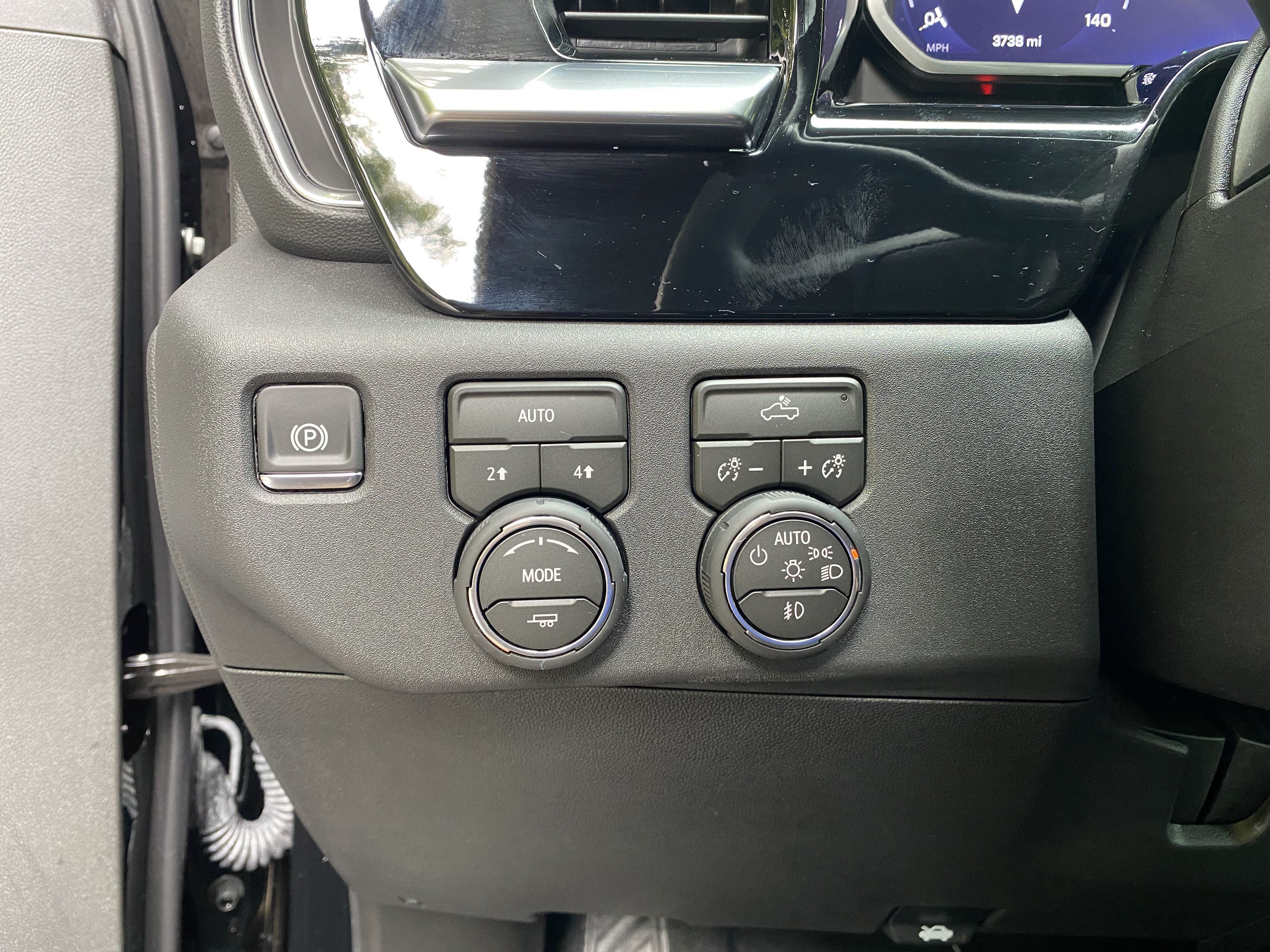Used 2026 Chevrolet Silverado 1500 RST w/ RST Select Package AWD/4WD image 18
