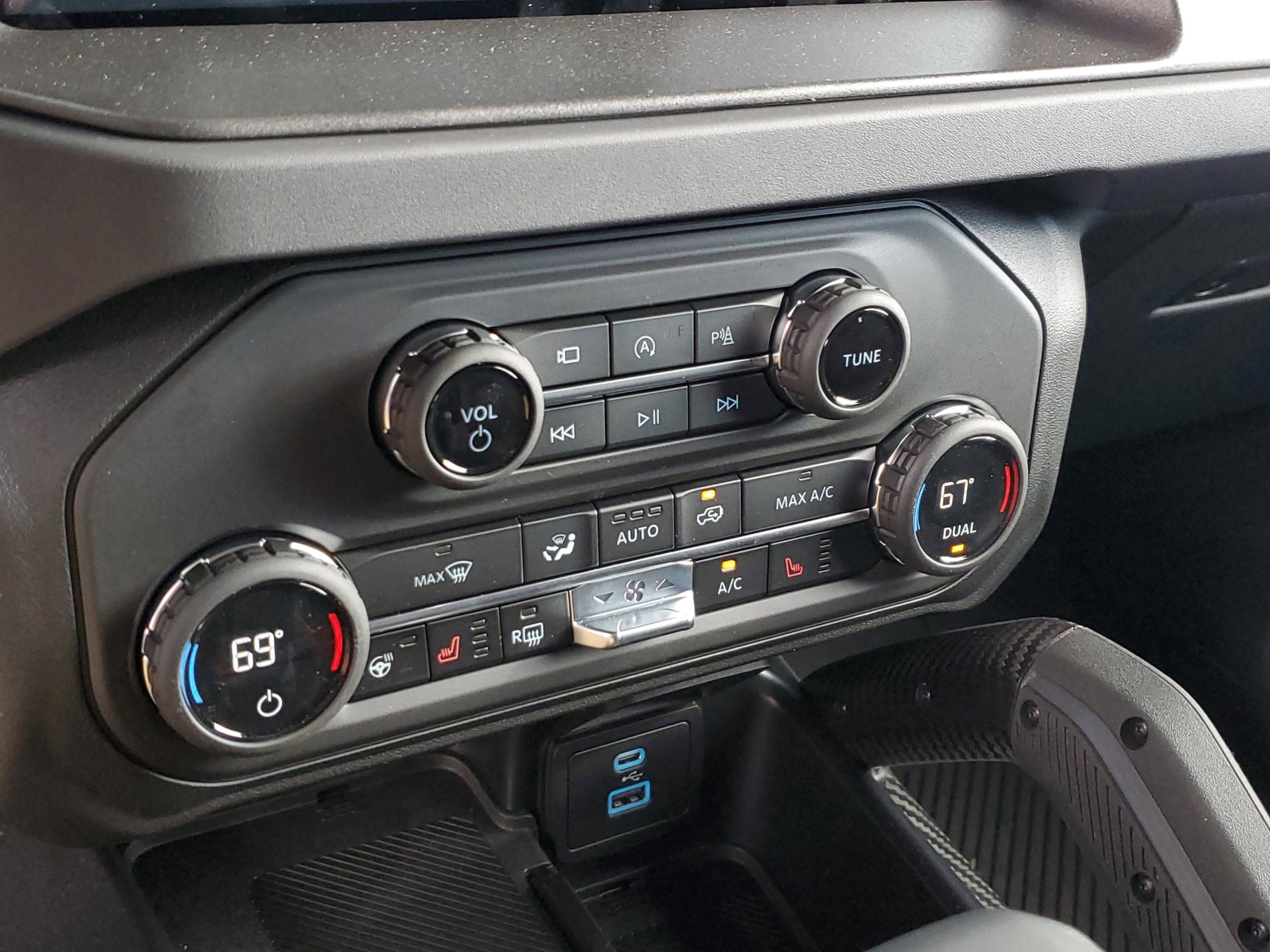 New 2025 Ford Bronco Raptor w/ Interior Carbon Fiber Pack image 24