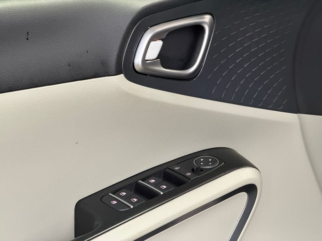 Used 2021 Kia Soul EX FWD image 21