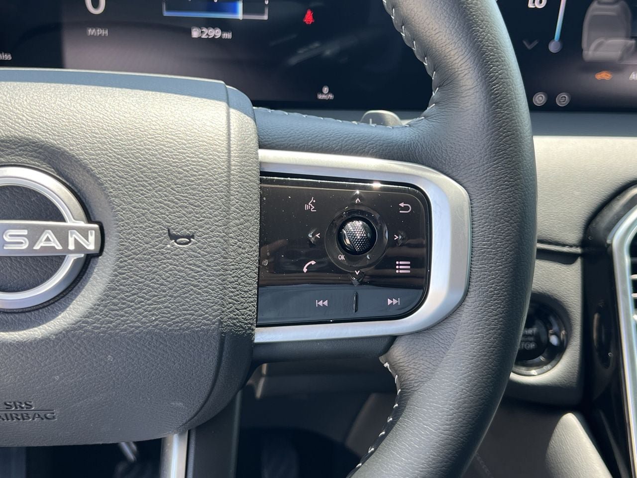 Certified 2026 Nissan Armada SV RWD image 12