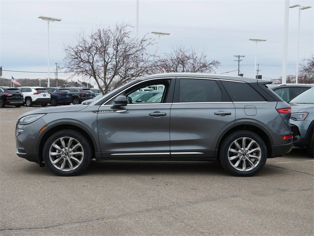 Used 2022 Lincoln Corsair AWD w/ Premium Package image 4