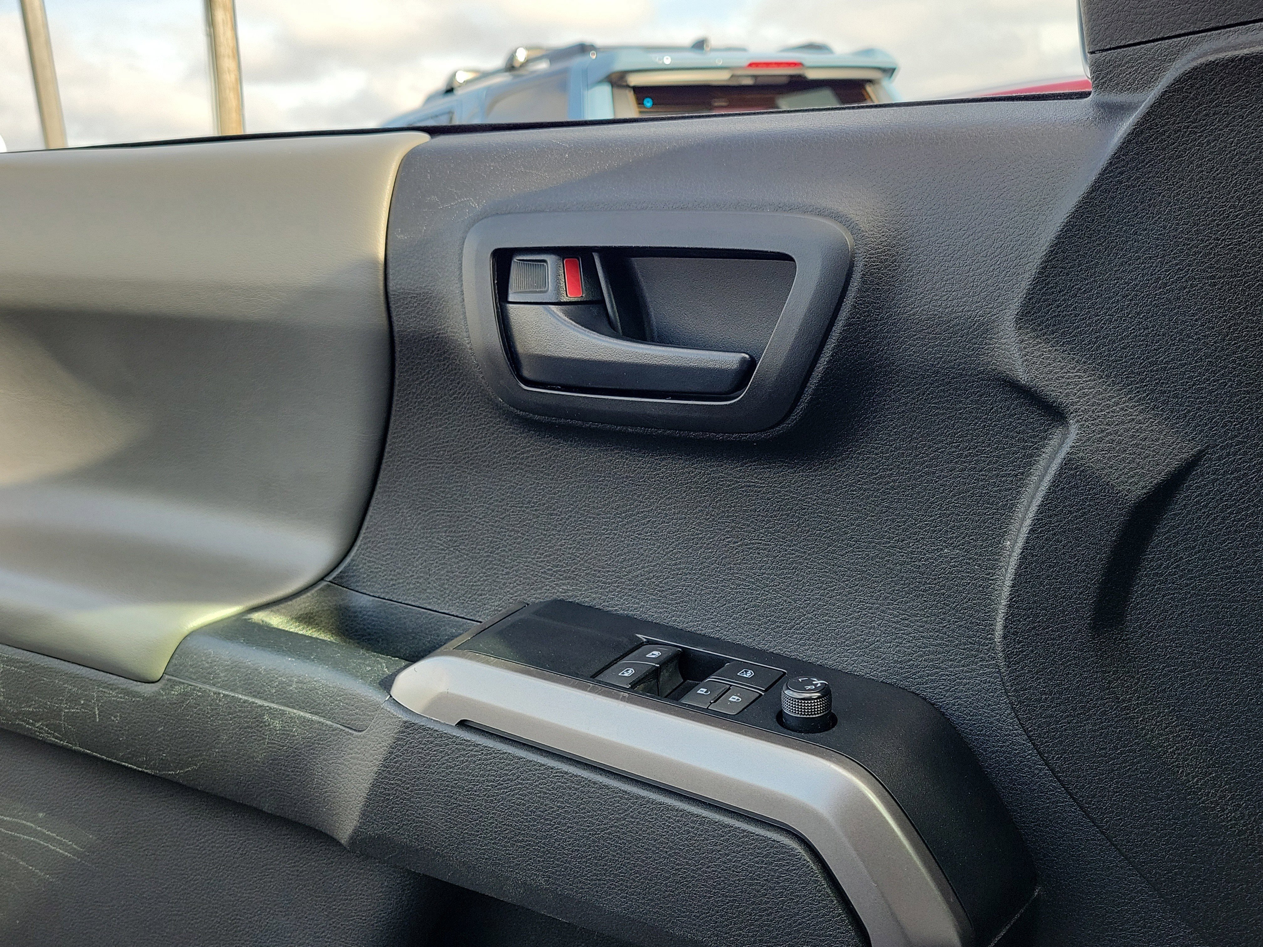 Used 2021 Toyota Tacoma SR5 image 29