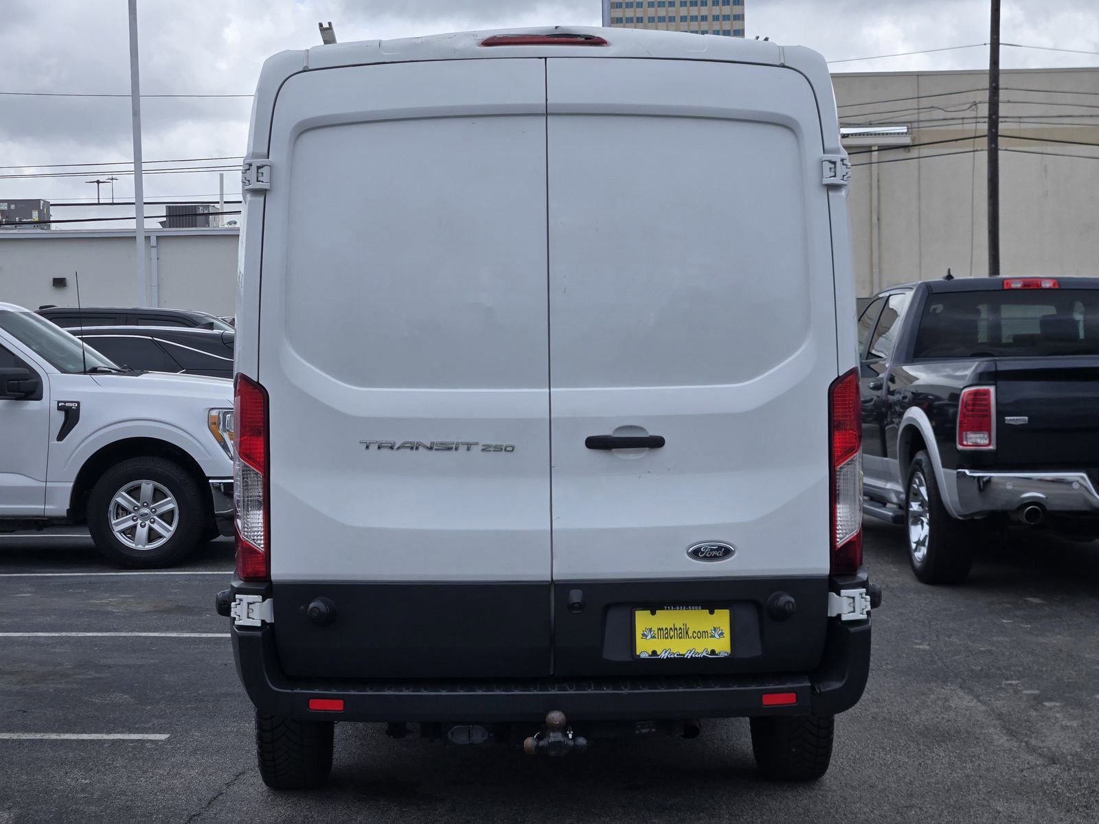 Used 2017 Ford Transit 250 148 Medium Roof image 6