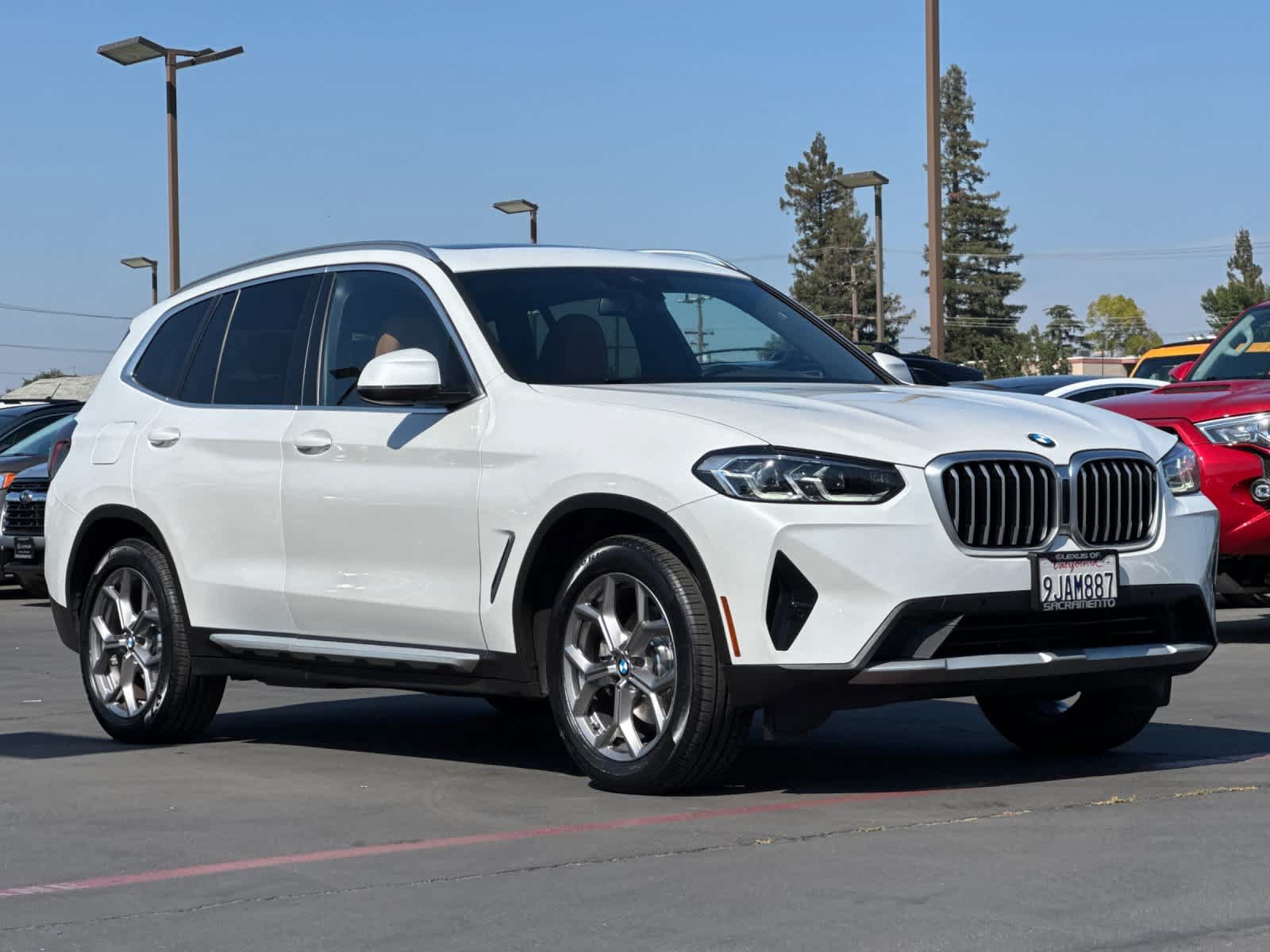 Used 2023 BMW X3 xDrive30i w/ Convenience Package w/ZPA AWD/4WD image 5