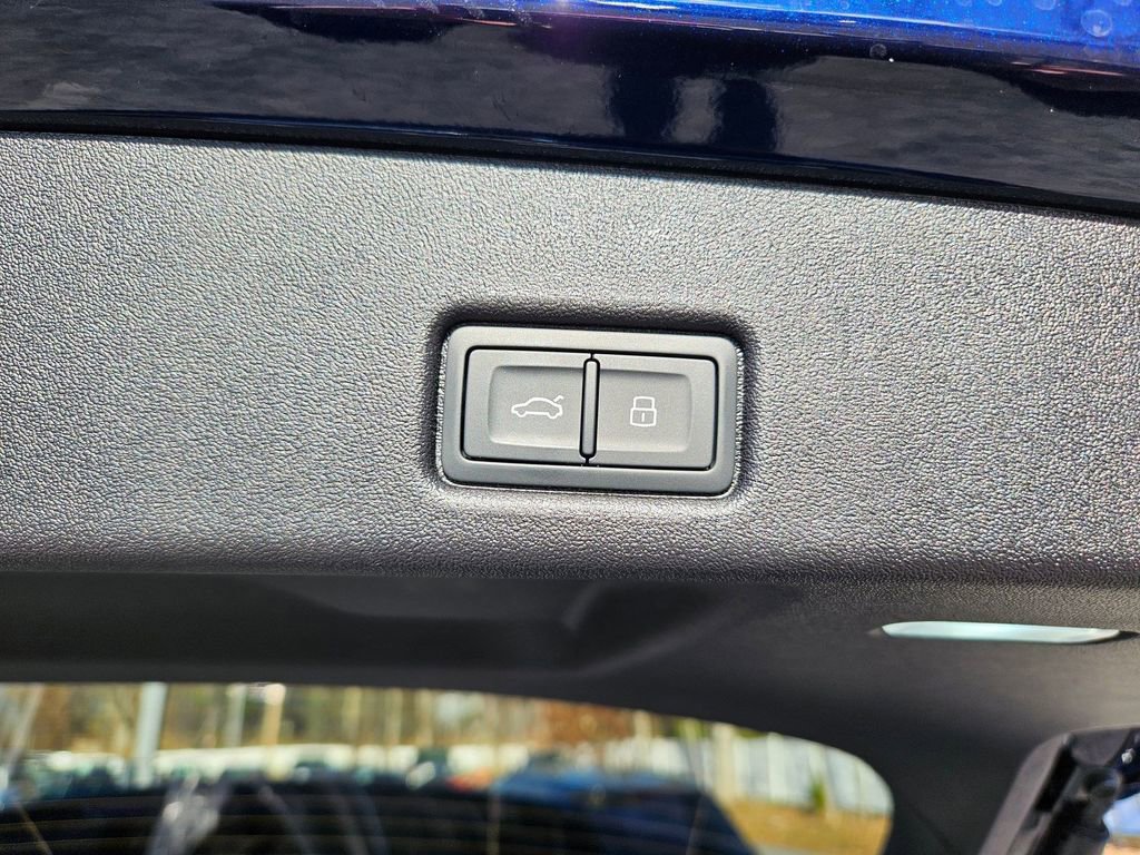 New 2025 Audi Q5 Premium Plus image 23