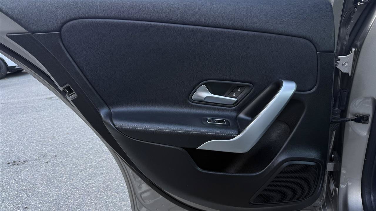 Used 2019 Mercedes-Benz A 220 4MATIC image 30