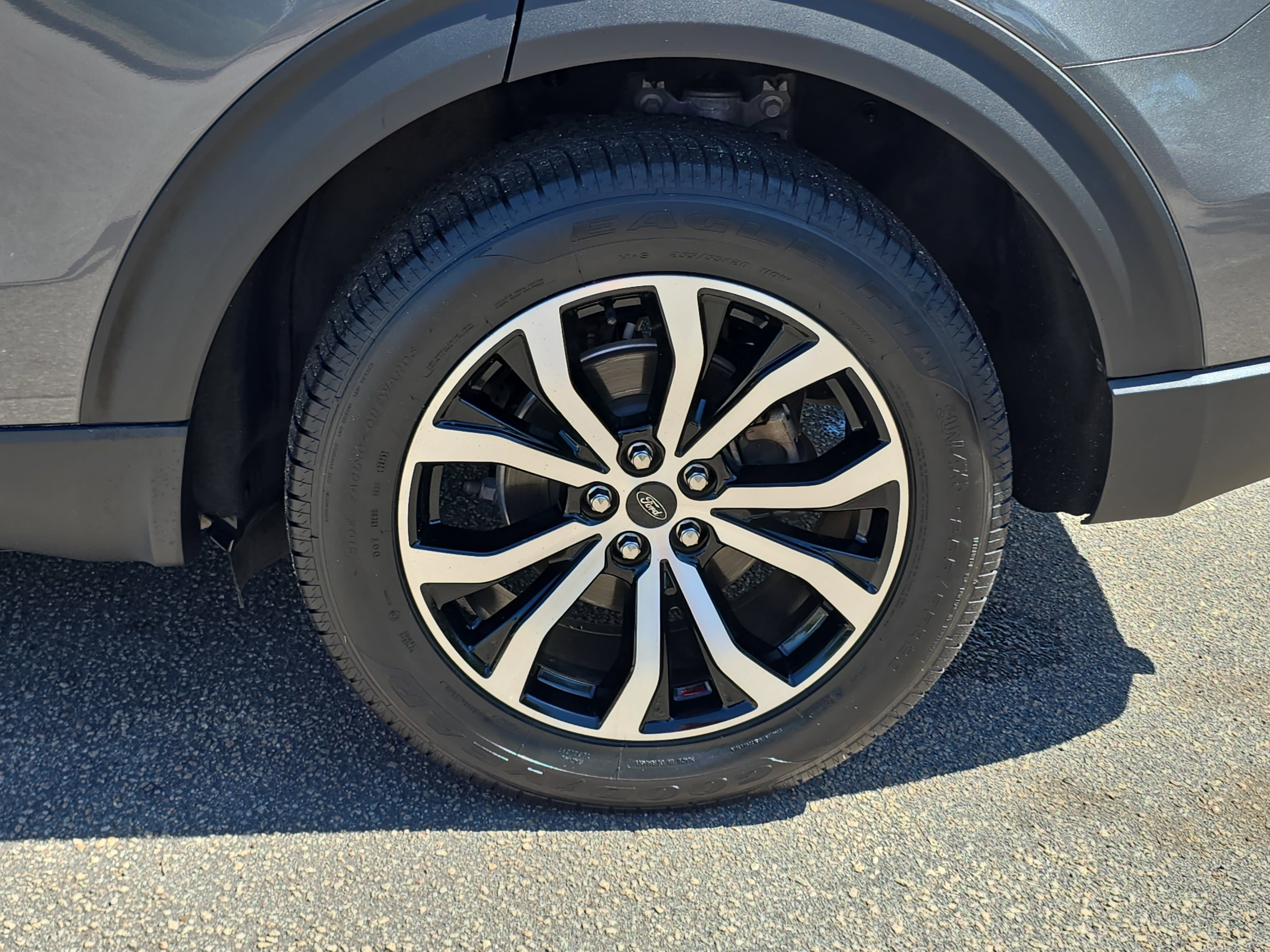 Used 2023 Ford Explorer ST-Line AWD/4WD image 34
