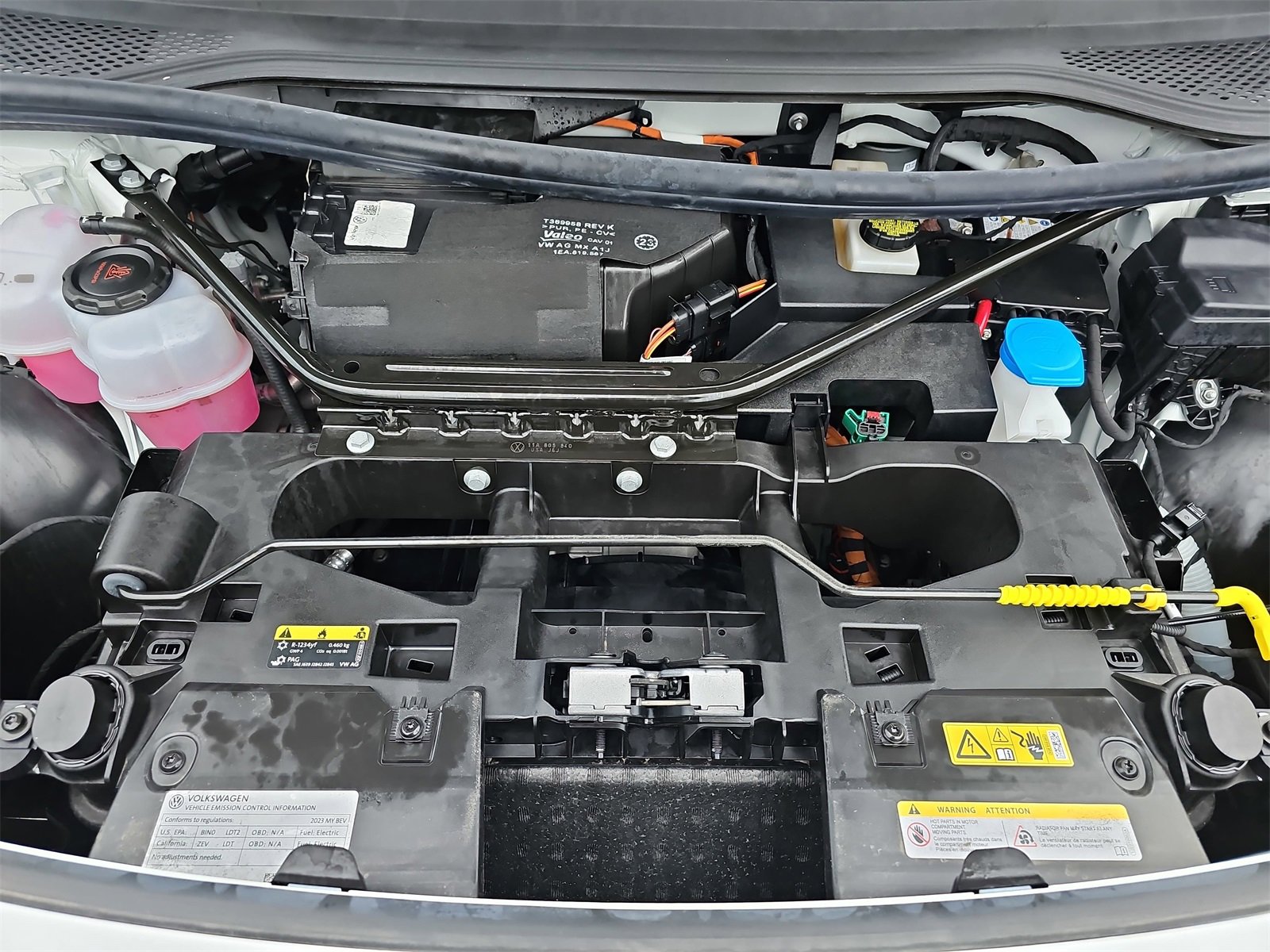 Certified 2023 Volkswagen ID.4 Standard image 29