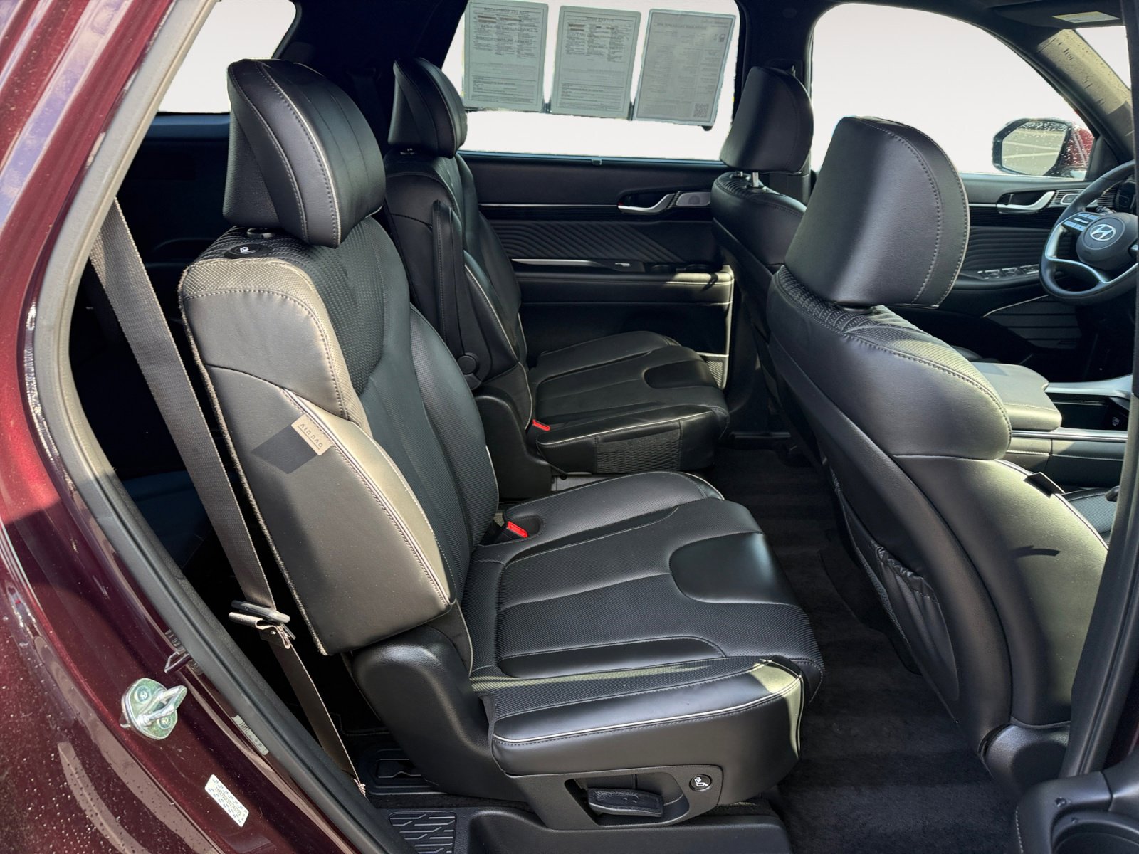 Used 2024 Hyundai Palisade Calligraphy image 19