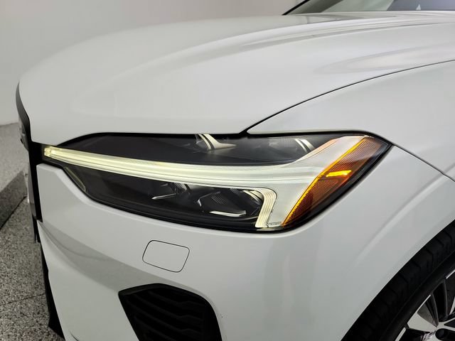 Certified 2023 Volvo XC60 B5 Plus w/ Climate Package AWD/4WD image 28