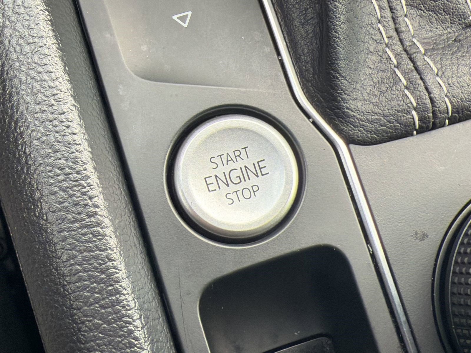 Used 2023 Volkswagen Atlas SEL Premium AWD/4WD image 26