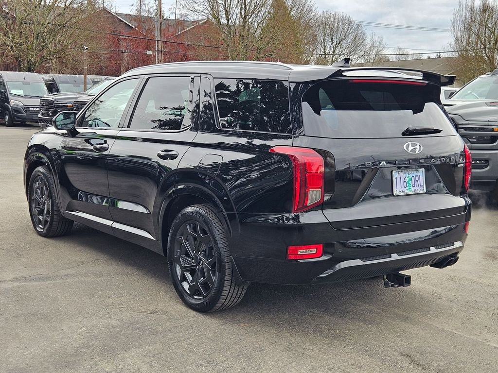 Used 2021 Hyundai Palisade Calligraphy w/ Winter Package image 5
